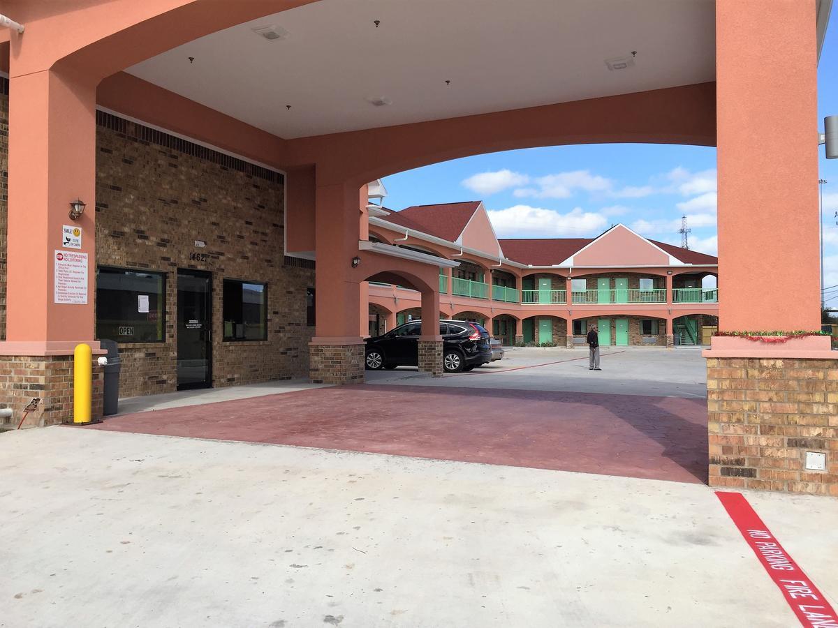 Classic Inn & Suites Humble Exterior foto